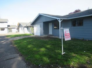 704 Walnut St APT 1, Kelso, WA 98626