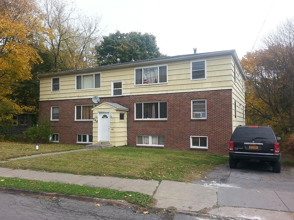 1st image of 249 Valley Dr APT 1