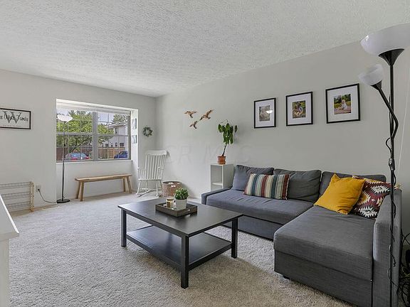 5th image of 831 Stalywood Ct #40D