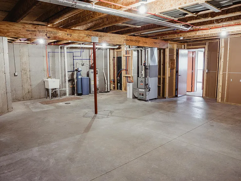 828 Oregon Parks Ave — Photo 14