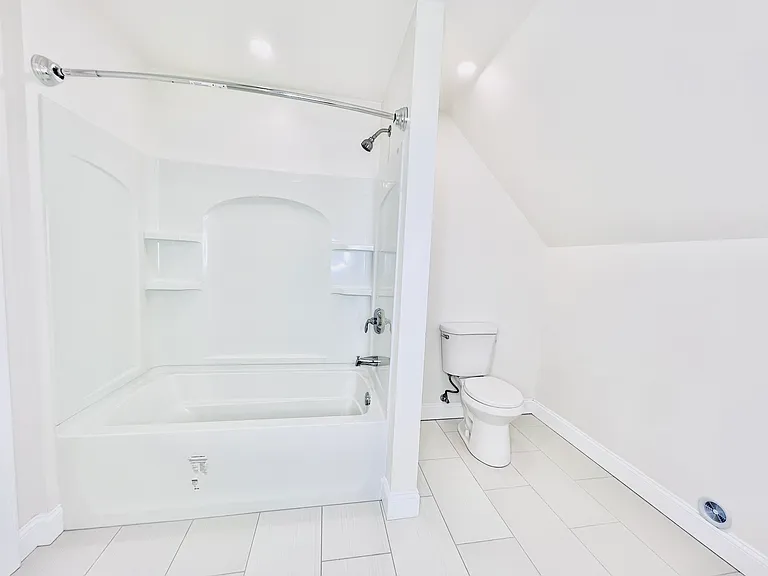 164 Ashburnham St #2 — Photo 22
