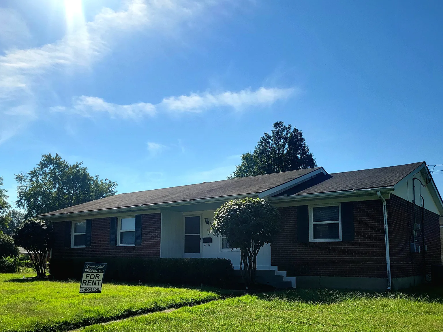 3 bed, 1200 sqft, $1,450 — Photo 1