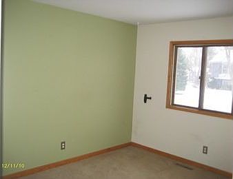2nd image of 5010 Sandburg Dr