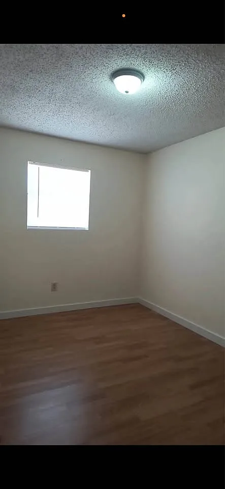 2 bed, 660 sqft, $700 — Photo 4