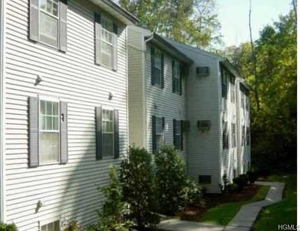 1st image of 26 Lexington Hl Unit 3