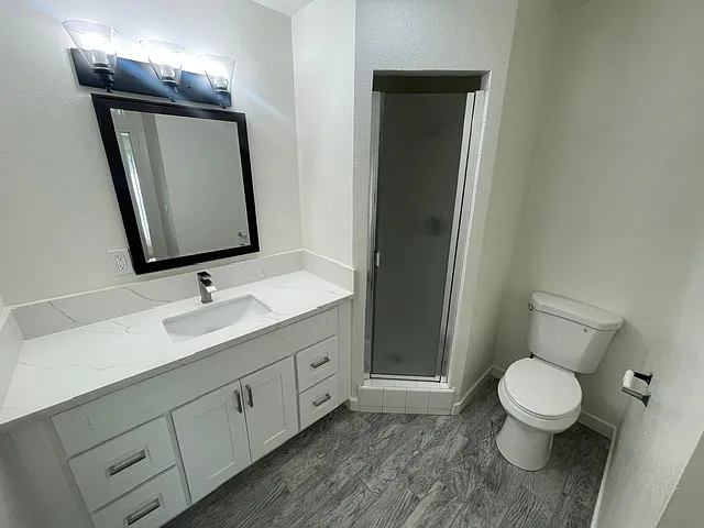 1161 W D St #B — Photo 13