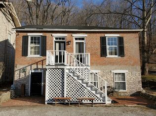 54 Mill St, Elsah, IL 62028