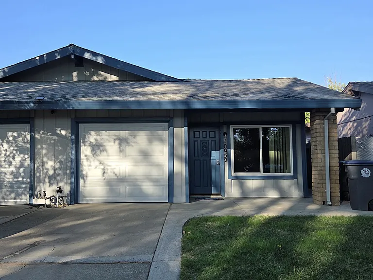 10952 Gadsten Way — Photo 3