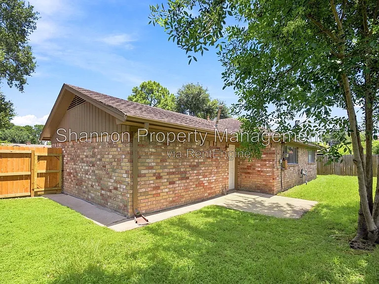 6215 Autumn Arbor Dr — Photo 35