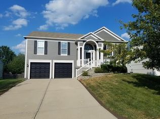 1832 W Concord Dr, Olathe, KS 66061