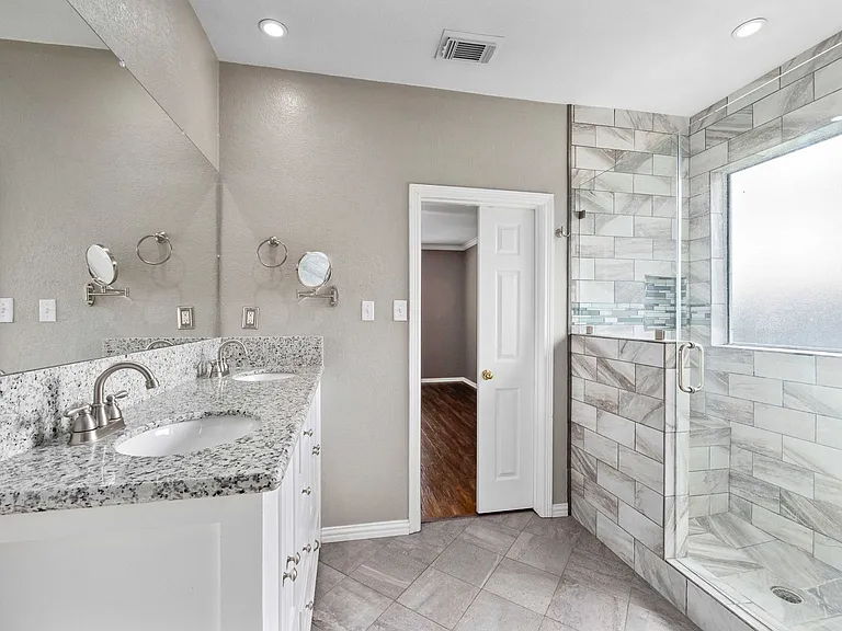 15823 Stiller Park Dr — Photo 20
