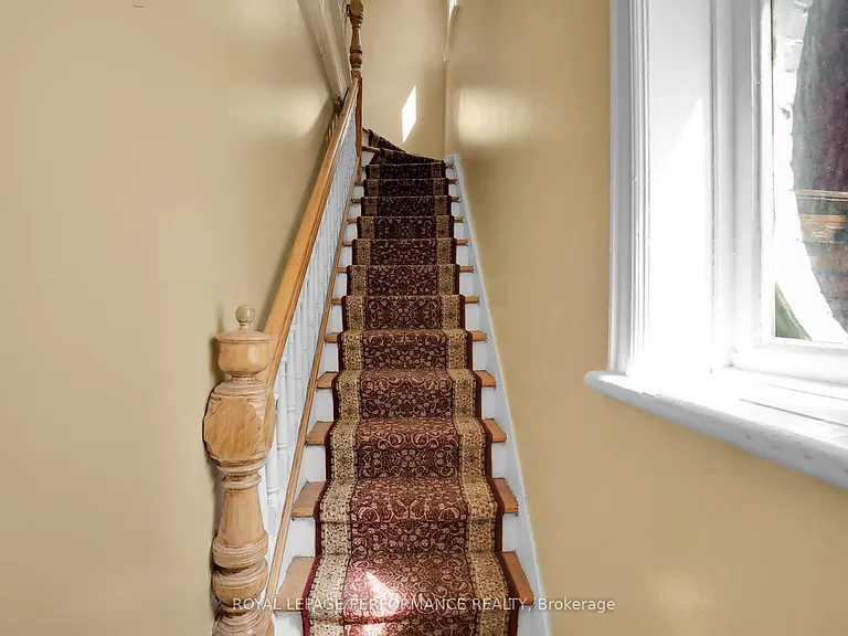 205 Flora St #2 — Photo 3