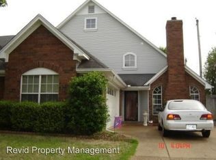 855 Timber Trace Dr, Cordova, TN 38018