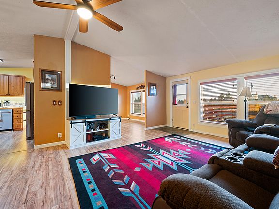 4th image of 6216 SW Groundhog Rd