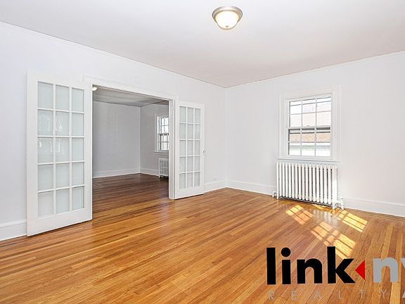 4th image of 43 Morgan St Floor 2