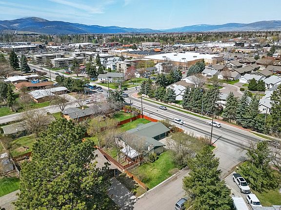5th image of 4105 Barbara Ln