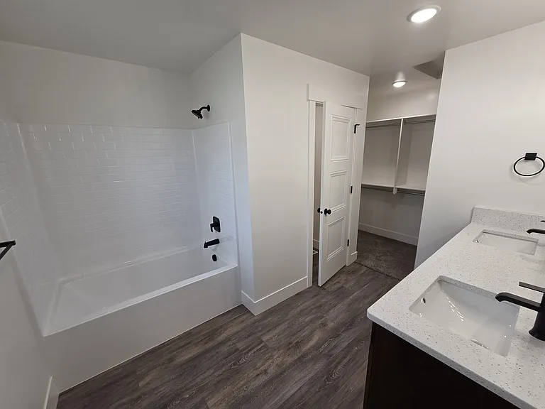 4597 Kapono Ct — Photo 14