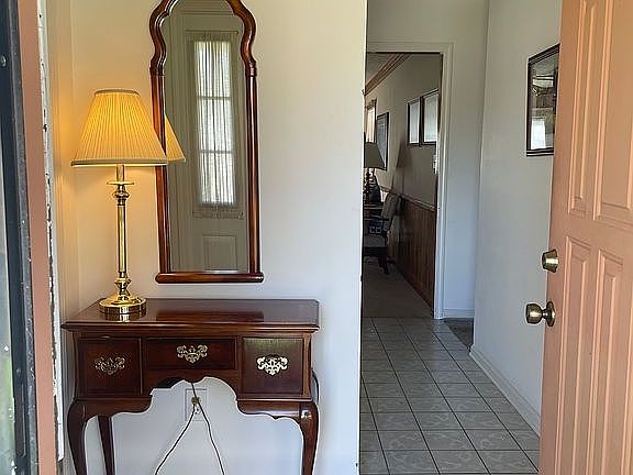 Entry way