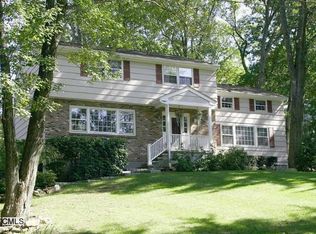 14 Overbrook Rd, Norwalk, CT 06851