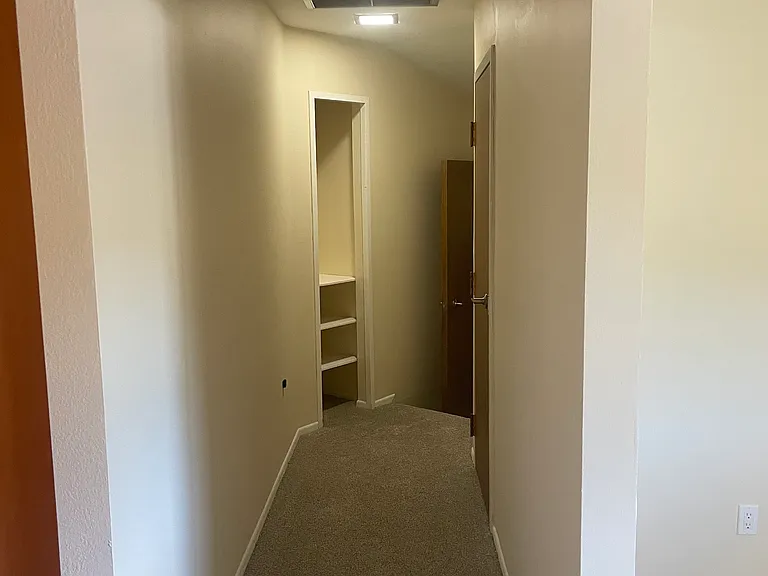 6425 Randall Ct — Photo 19