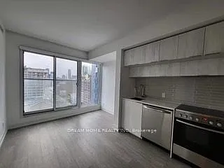 181 Dundas St E #908