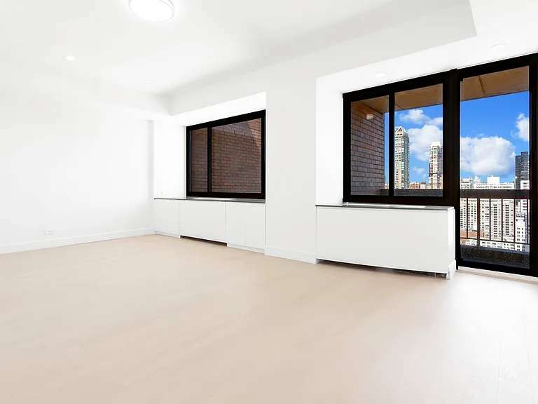 245 E 58th St #Penthouse A — Photo 18