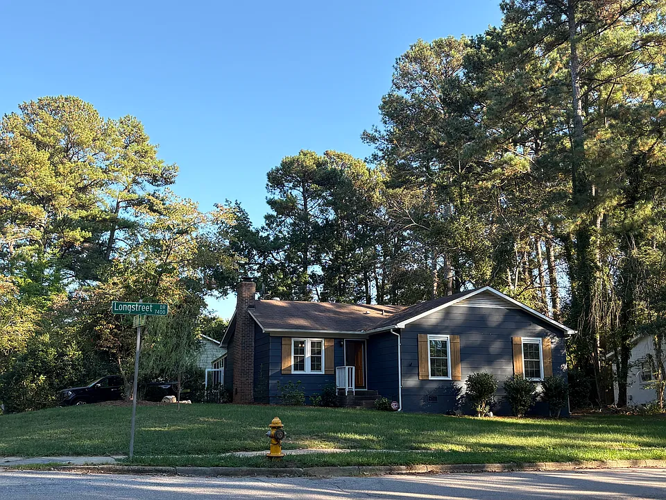 7432 Longstreet Dr