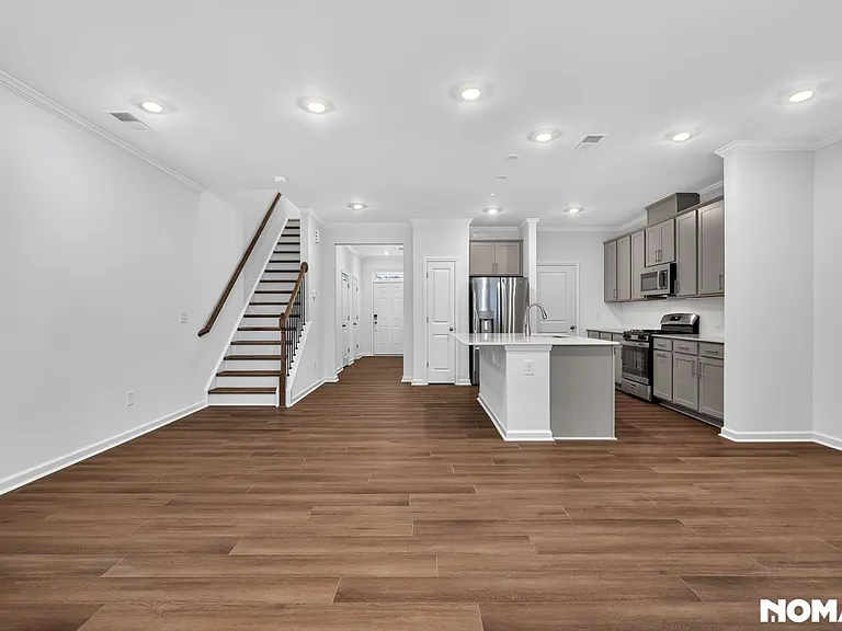 104 Tree Moss Ct — Photo 12