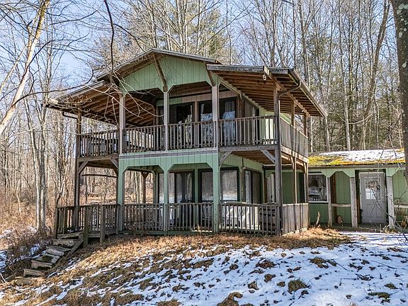 3rd image of 999 Baillets Pond Rd