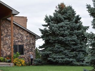 1240 Linwood Ln, Lincoln, NE 68505