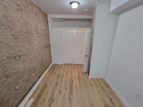 4th image of 2 Ashland Pl