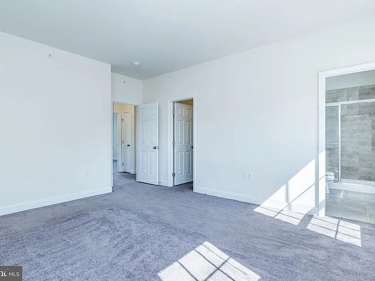 1338 Saxton Way — Photo 10