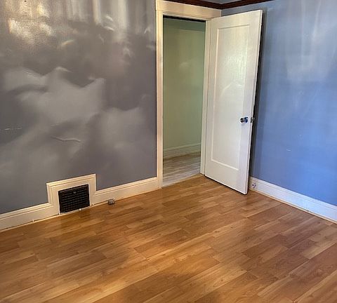 2nd image of 706 Huron Ave