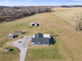 555 Blue Creek Rd, Tullahoma, TN 37388