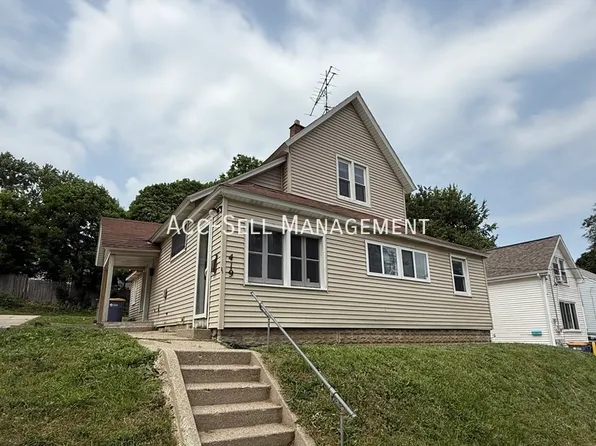 419 Brenner St NE, Grand Rapids, MI 49505