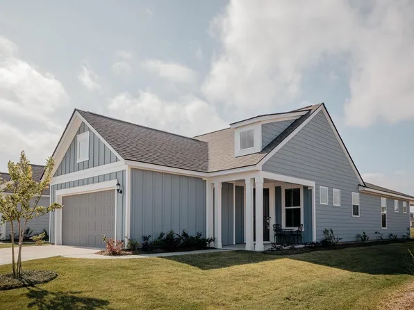 735 Blue Iris Way, Summerville, SC 29486