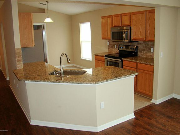 5th image of 5595 Ashleigh Park Dr