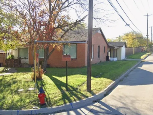 7861 Colton Dr, White Settlement, TX 76108