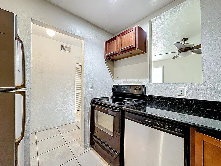 1928 Conway Rd #33 — Photo 15