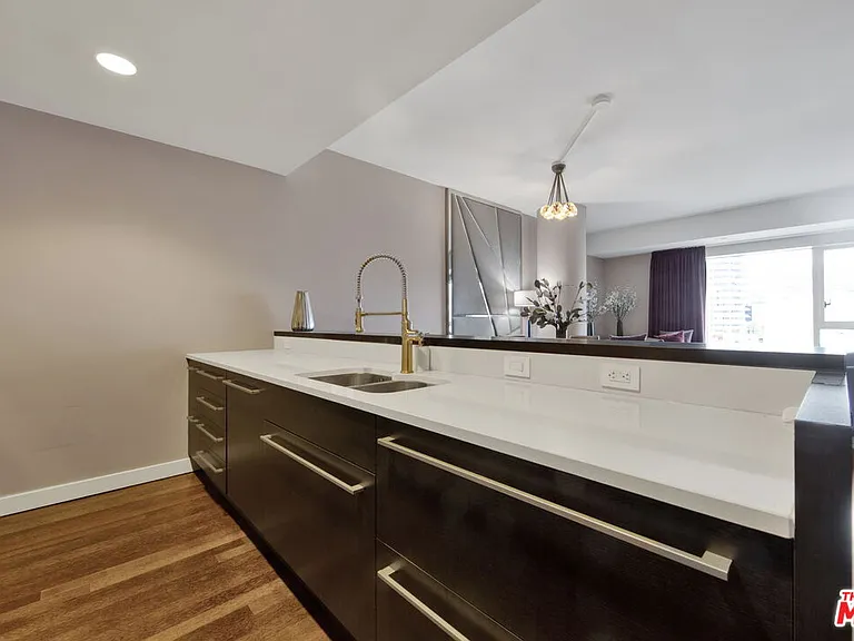 6250 Hollywood Blvd #6F — Photo 11