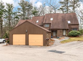 16 Redwood Cir, Nashua, NH 03062