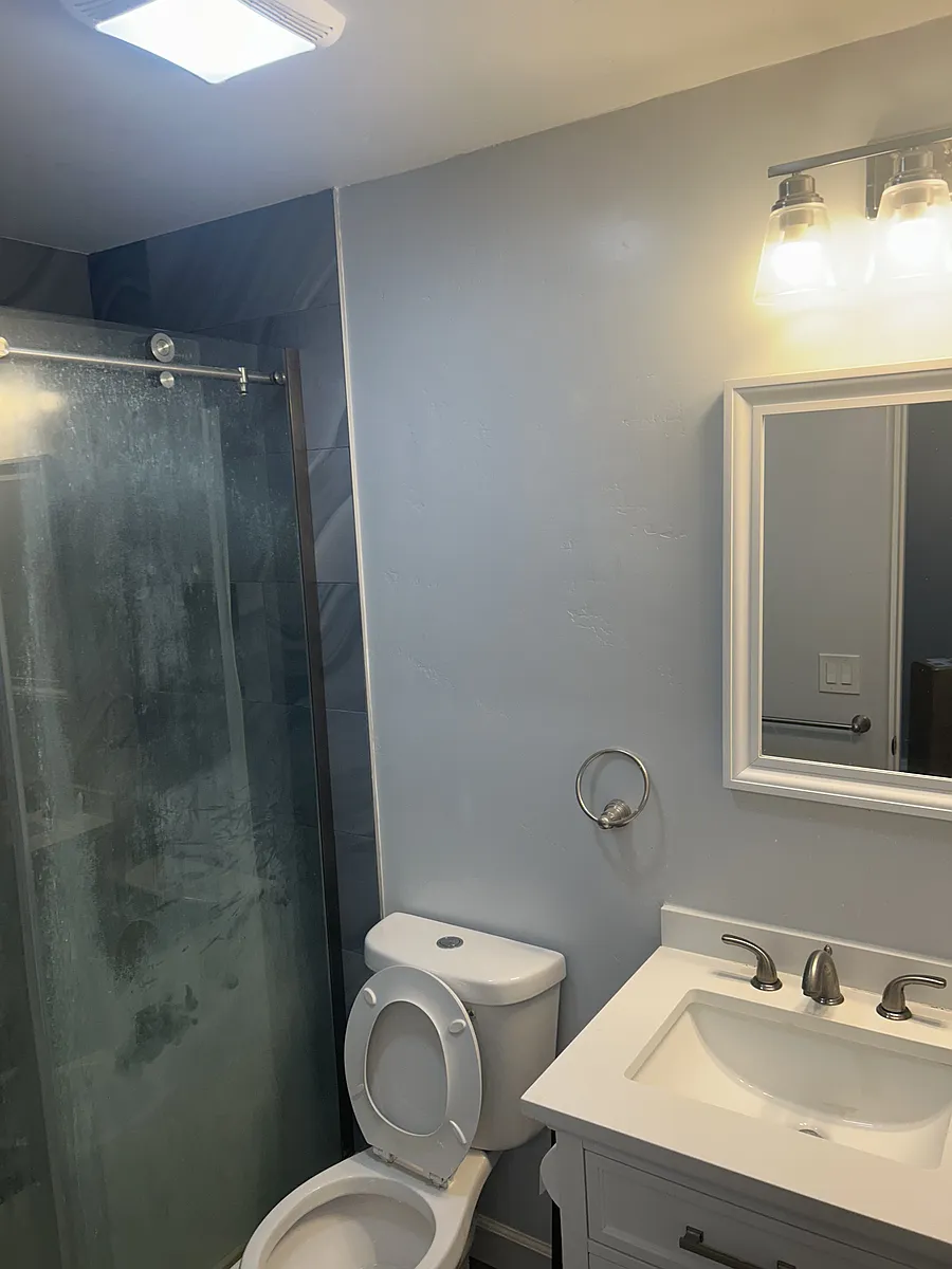 Building Photo - 1552 Chalcedony St #1