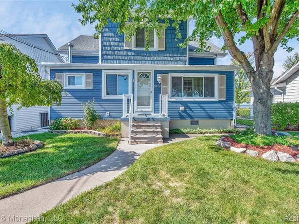8152 Anchor Bay Dr, Algonac, MI 48001