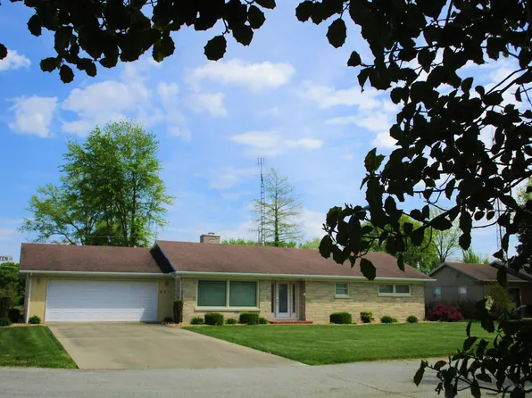 601 Evergreen Ln, Carmi, IL 62821