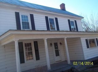 359 Sandy Rd, Mathews, VA 23109