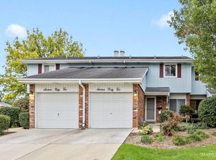 1642 Coloma Pl, Wheaton, IL 60189