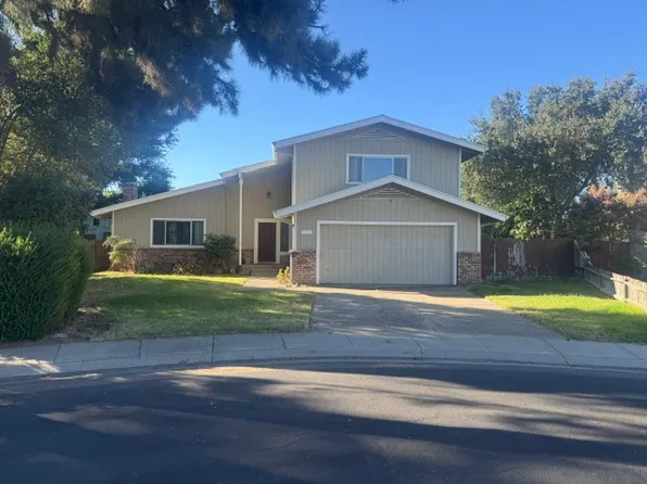 210 Laurel Ct, Ripon, CA 95366