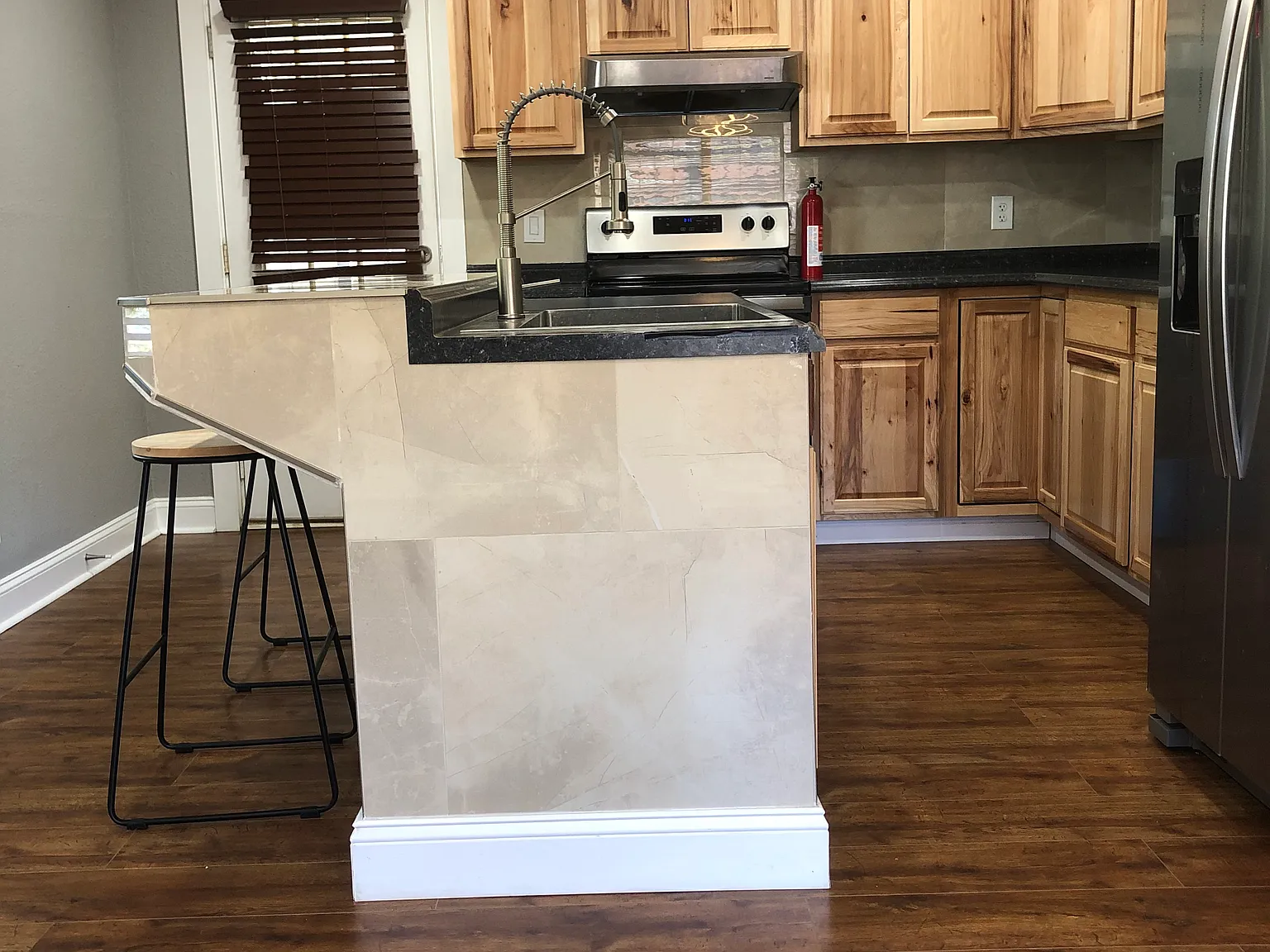 3 bed, 1300 sqft, $1,800 — Photo 3