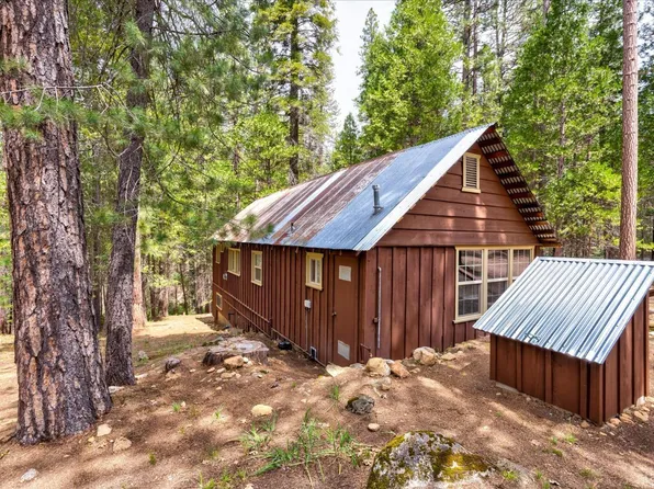 7915 Koon Hollar Rd, Wawona, CA 95389