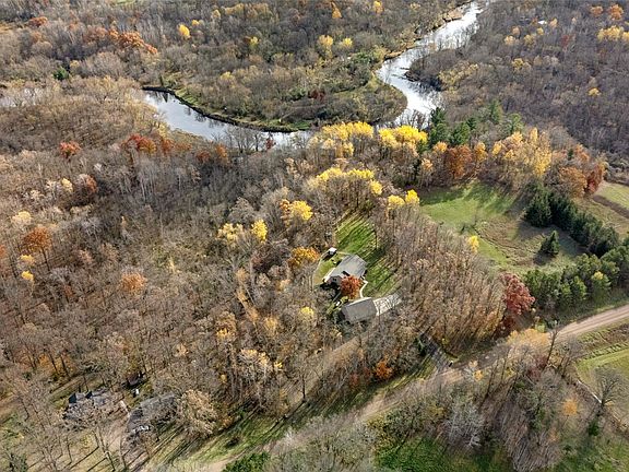 4th image of 2828 W River Rd